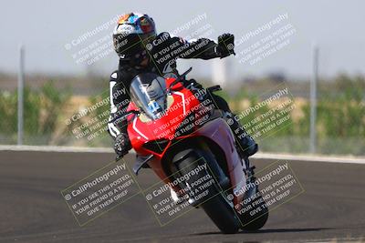 media/Sep-20-2025-TrackDaz (Sat) [[27f0cde673]]/B Group/220pm (Turn 9)/